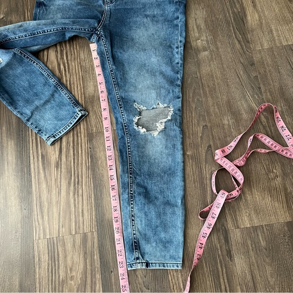 Free People NWT High Waist Skinny Distressed Jeans - Picture 12 of 15